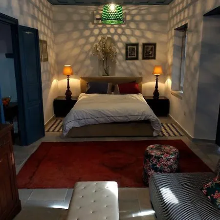 Ipio Suites