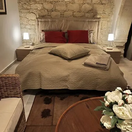 Country house Ipio Suites *
