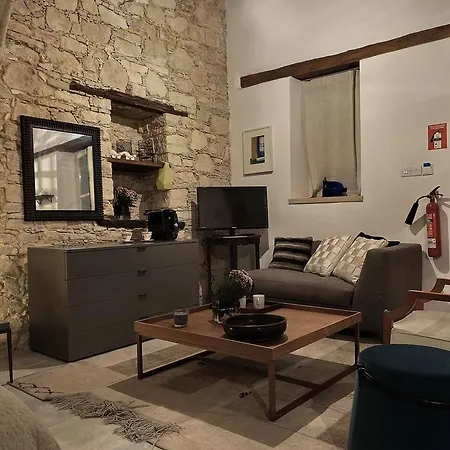 Ipio Suites