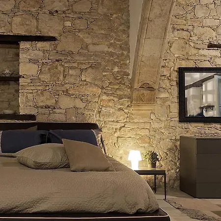 Ipio Suites Country house *