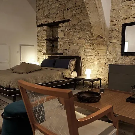 Ipio Suites * Vouni