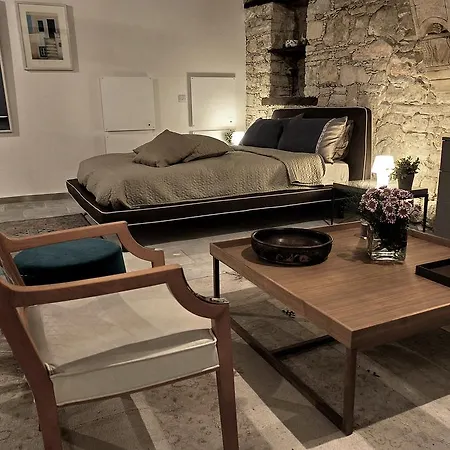 Ipio Suites * Vouni