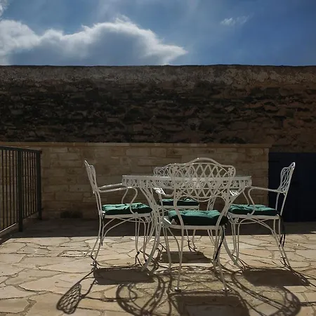 Country house Ipio Suites *