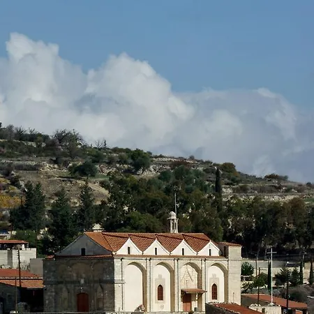 Ipio Suites Country house Vouni