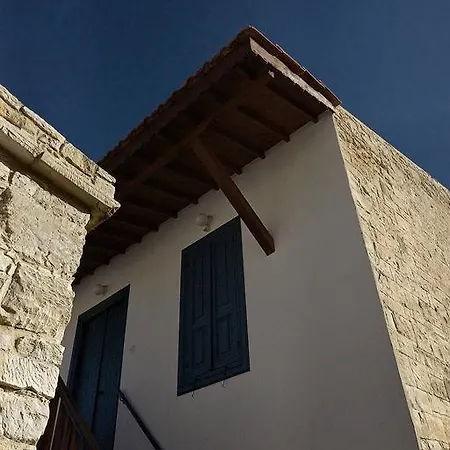 Country house Ipio Suites *