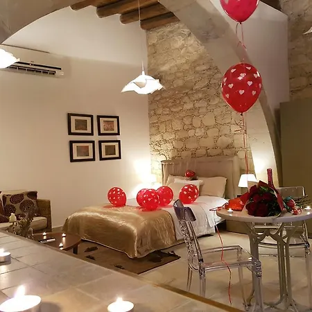 Ipio Suites *